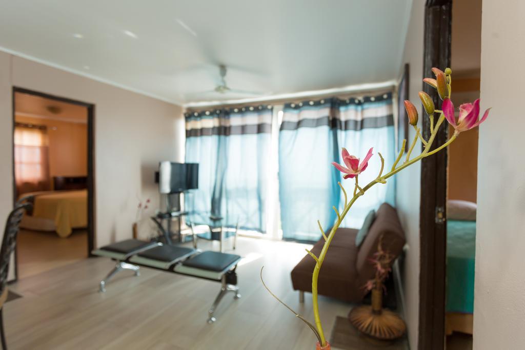 Cozy Accommodations - Dorchester City Line Kingston Exteriér fotografie