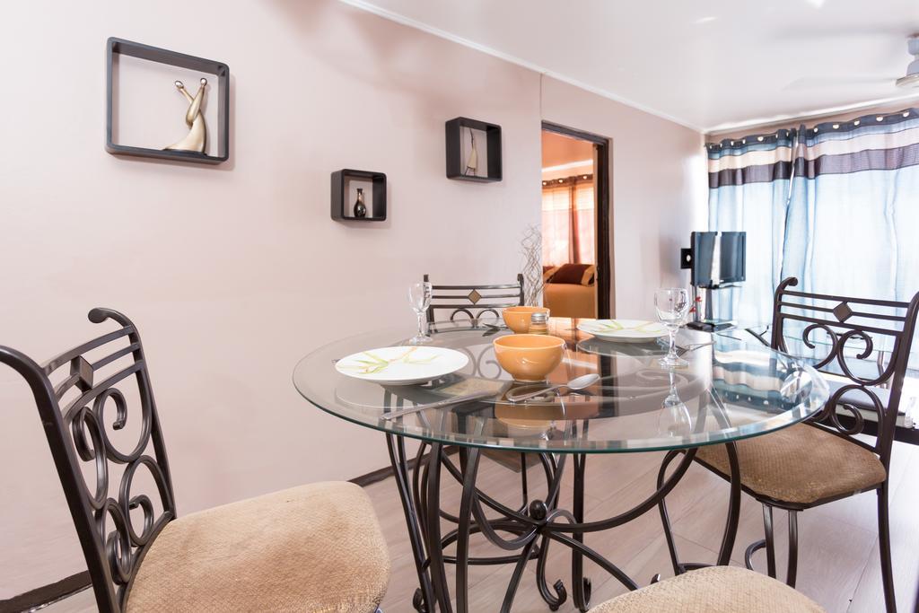 Cozy Accommodations - Dorchester City Line Kingston Exteriér fotografie